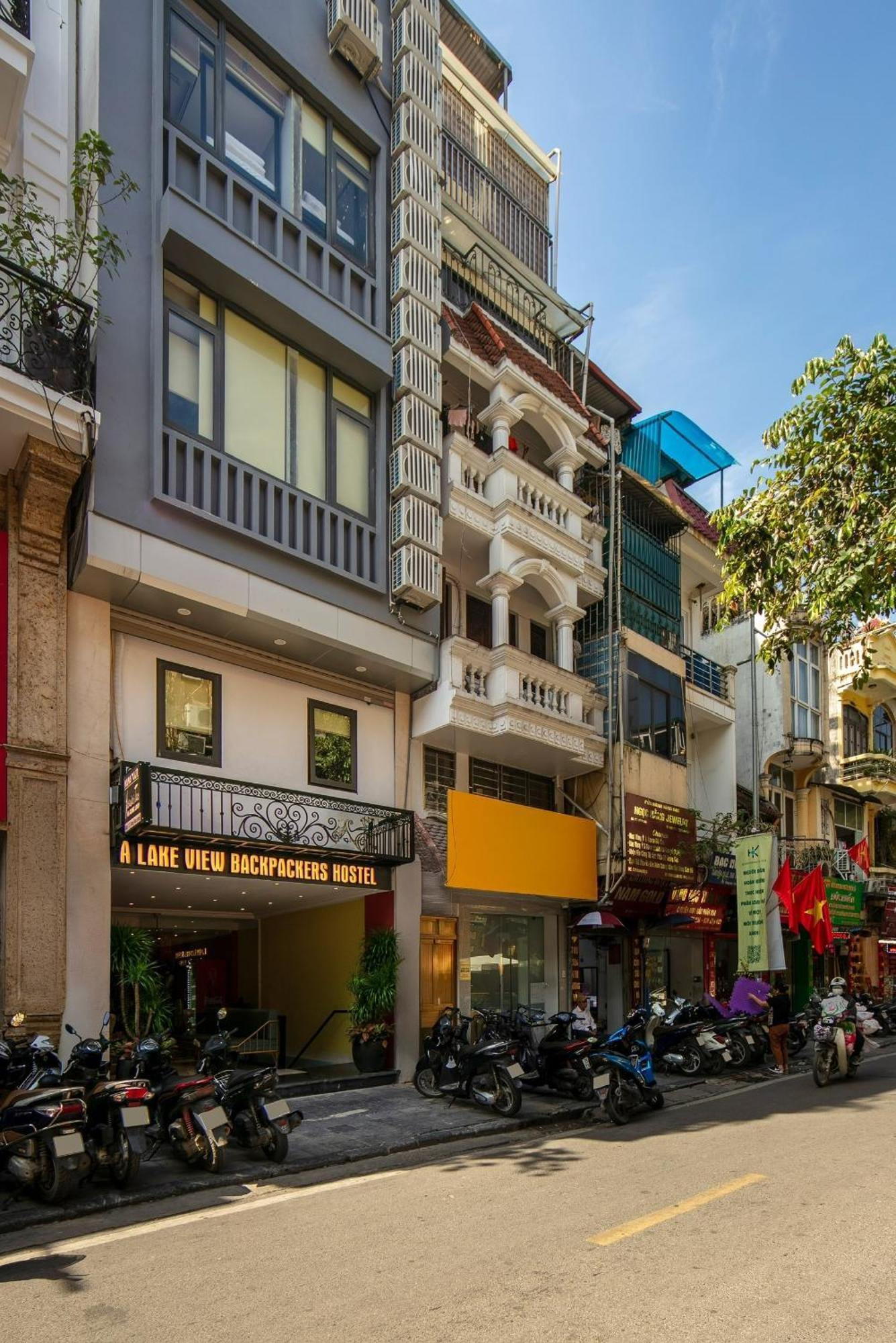 Lakeview Backpackers Hostel & Rooftop Bar Hanoi Exterior photo