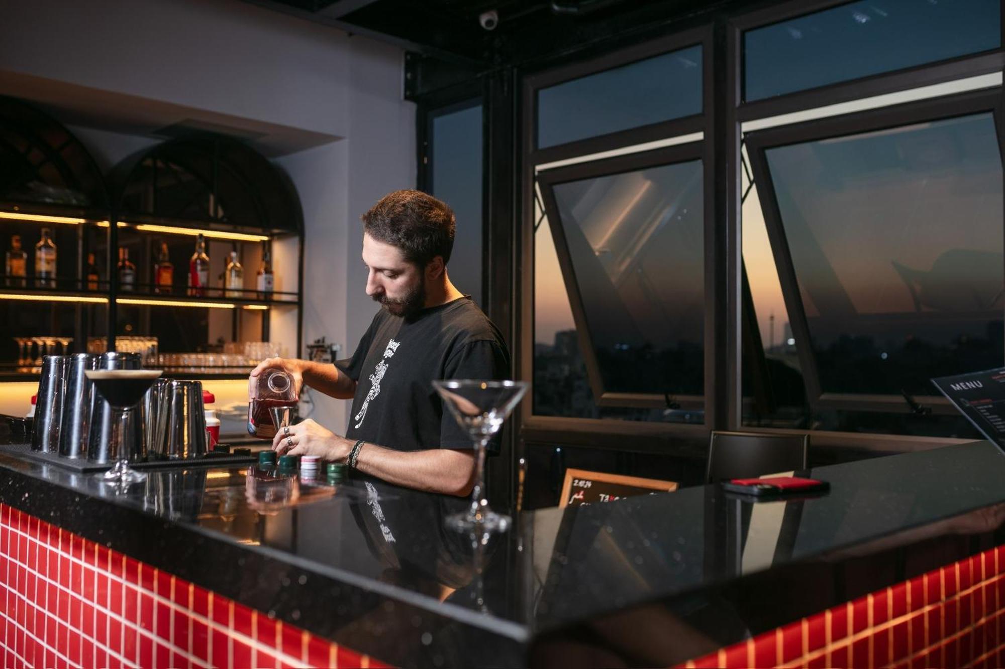 Lakeview Backpackers Hostel & Rooftop Bar Hanoi Exterior photo