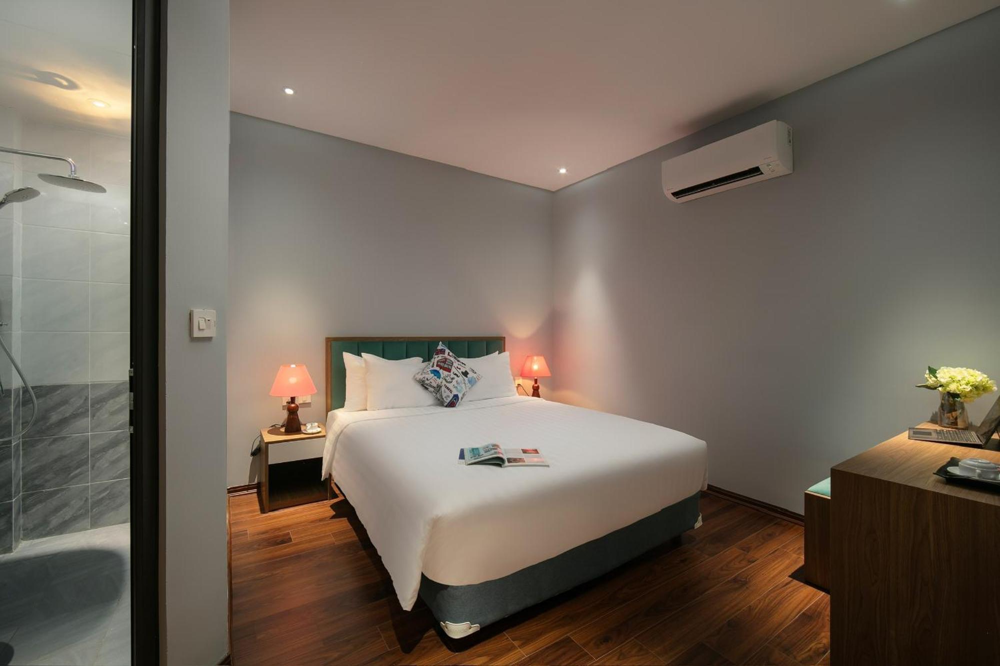 Lakeview Backpackers Hostel & Rooftop Bar Hanoi Exterior photo