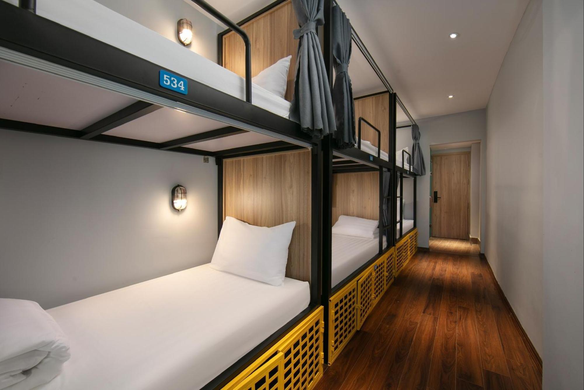 Lakeview Backpackers Hostel & Rooftop Bar Hanoi Exterior photo